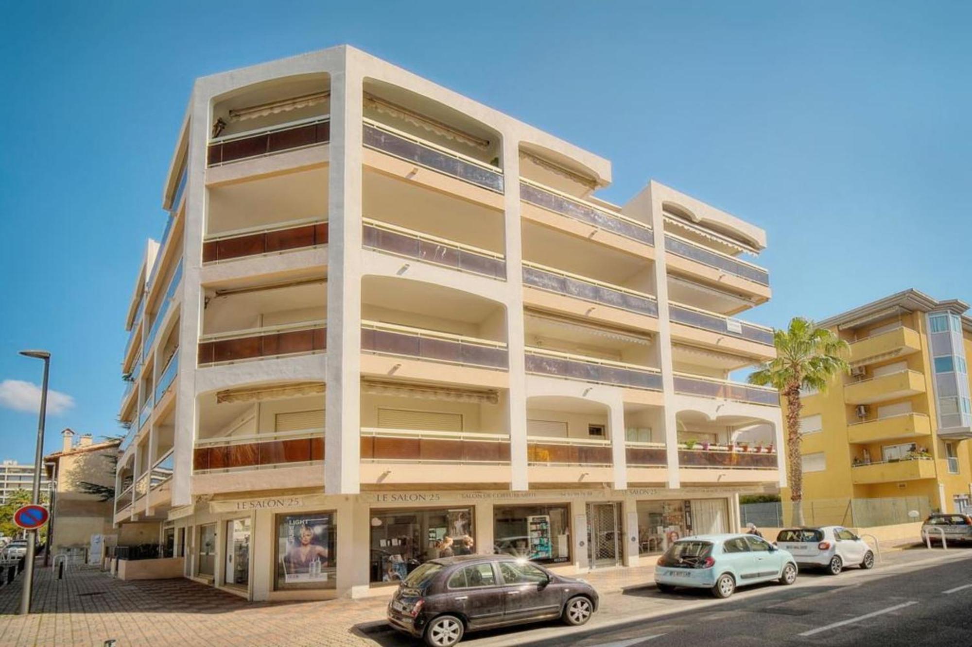 Ferienhaus Le Verdi - 1 Bedroom With Ac And Parking In Center Cannes